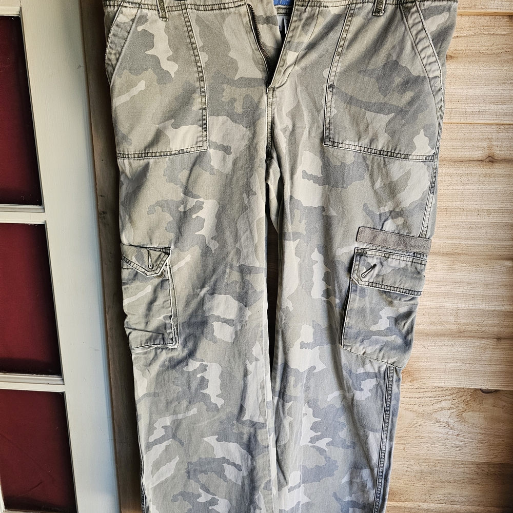 Natural Reflections Womens Camouflage Cargo Pants